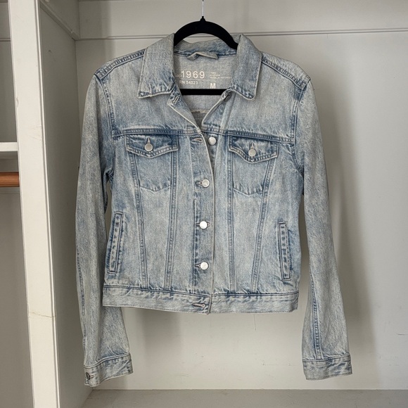 GAP Women's Denim Jacket - Picture 1 of 4